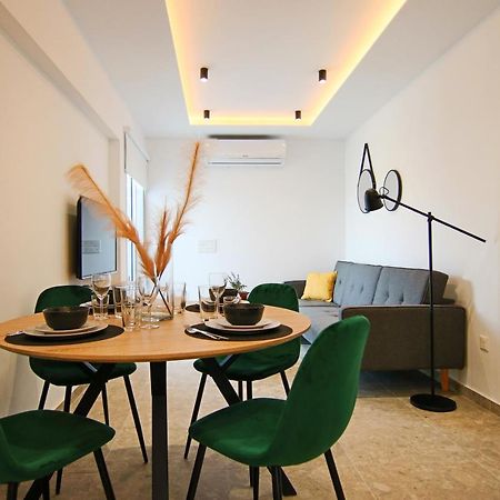 Phaedrus Living: Seaside Luxury Flat Lighthouse 69 Apartment Пафос Екстериор снимка
