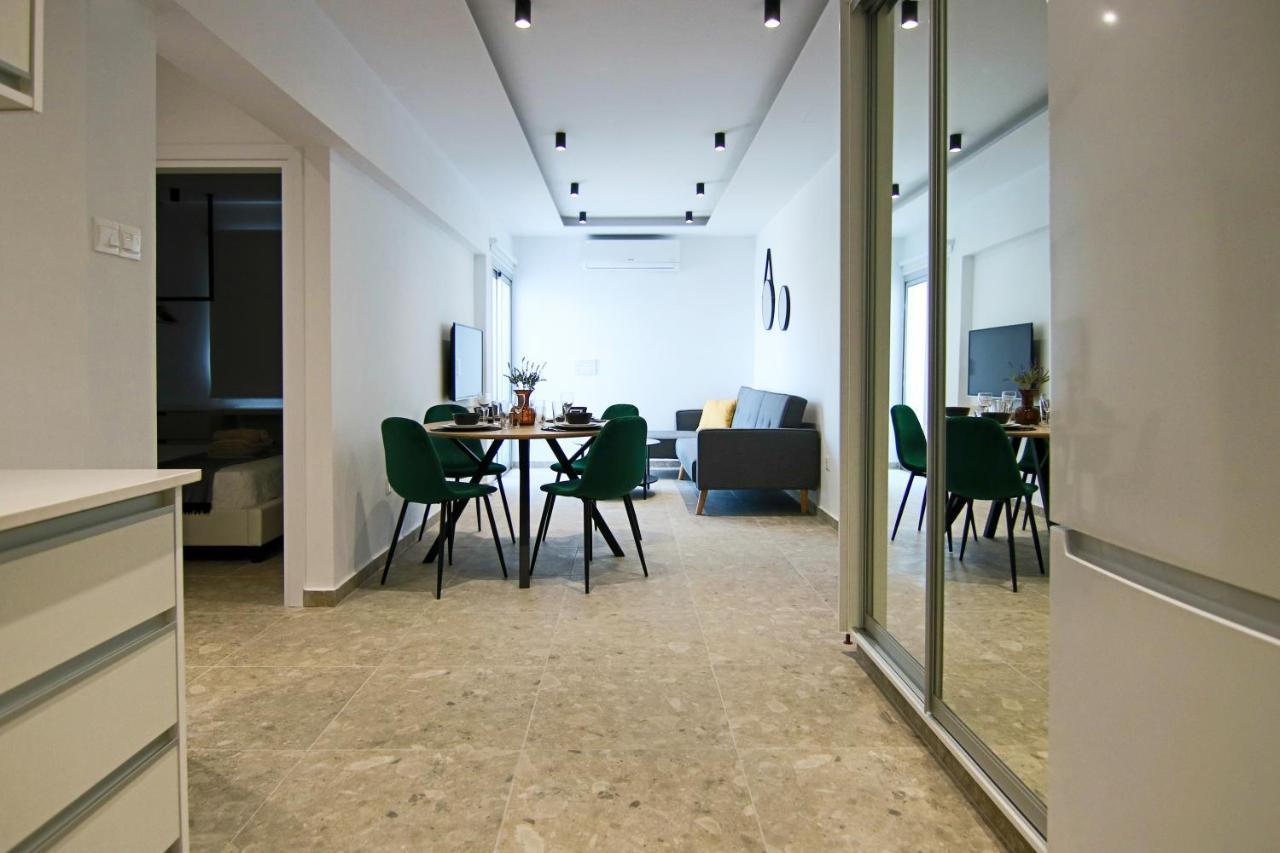 Phaedrus Living: Seaside Luxury Flat Lighthouse 69 Apartment Пафос Екстериор снимка