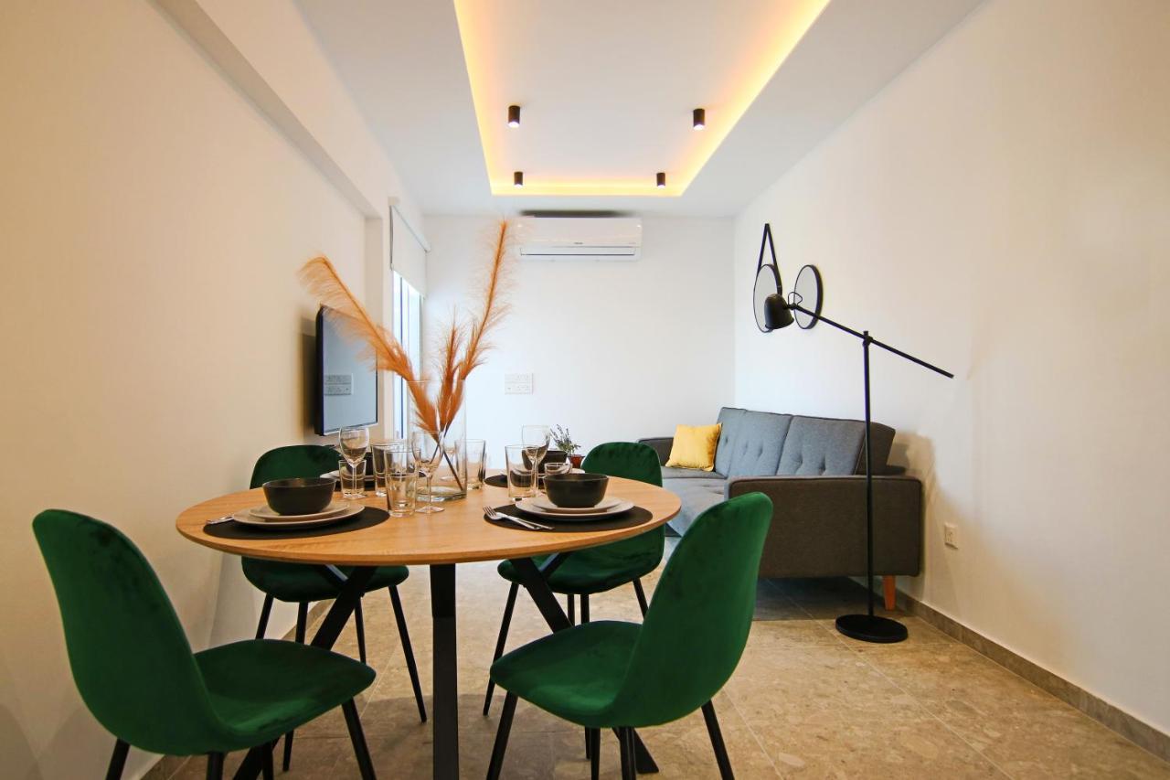 Phaedrus Living: Seaside Luxury Flat Lighthouse 69 Apartment Пафос Екстериор снимка